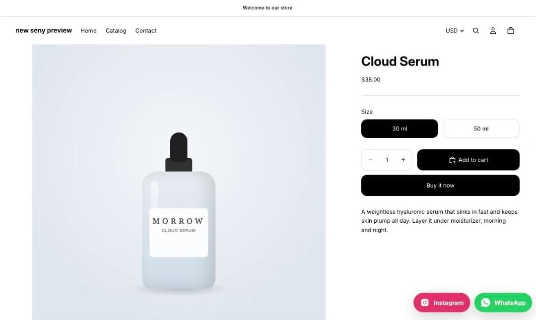 Cloud Serum prekės puslapis „Shopify“ parduotuvėje su dviem slankiaisiais mygtukais apatiniame dešiniajame kampe: rožiniu Instagram ir žaliu WhatsApp